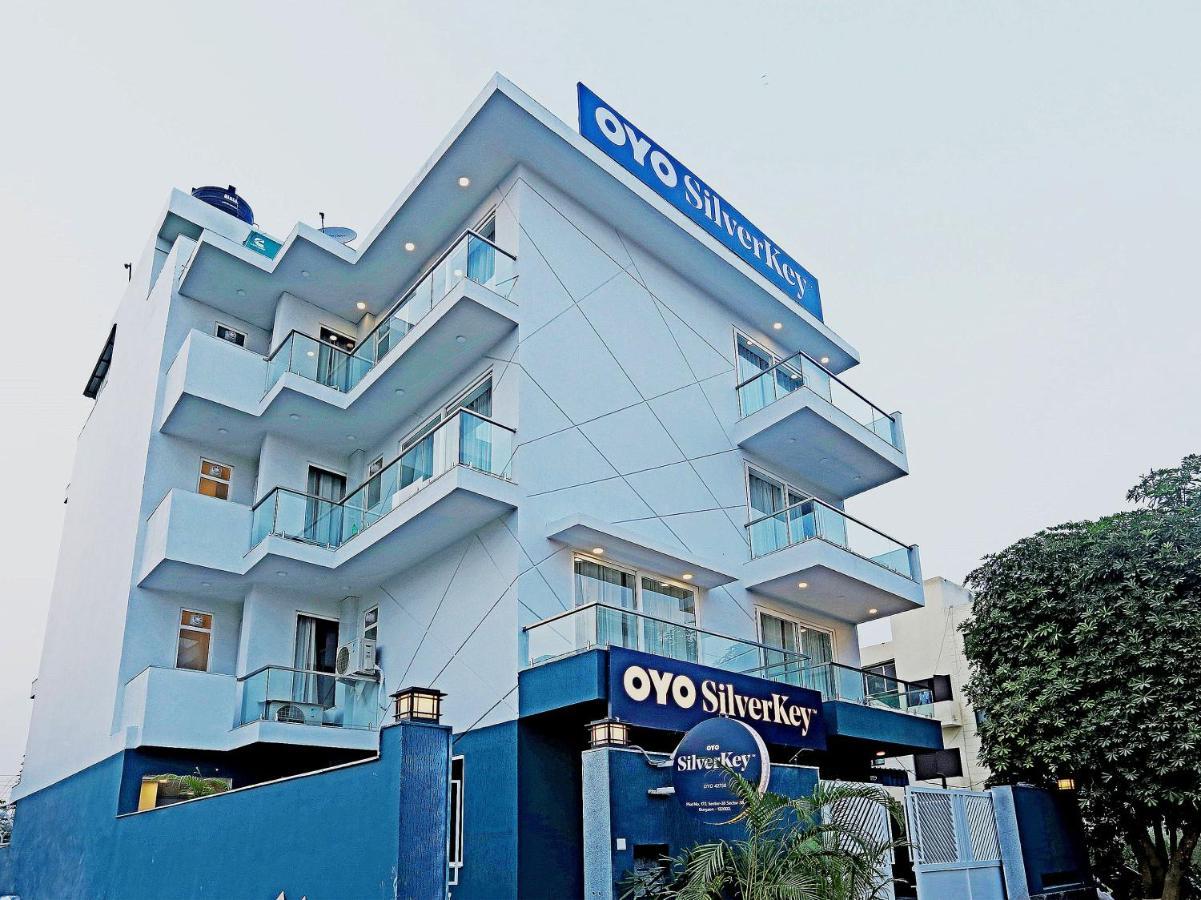 Oyo Flagship Santhi Grand Vijayawāda Exterior foto